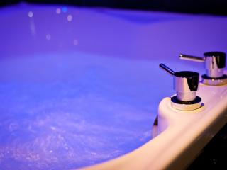 The Howbeck & The Retreat incl off-site Health Club and parking EV POINT AVAILABLE - 8