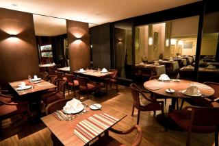 Alta Reggia Plaza Hotel - Curitiba - 1