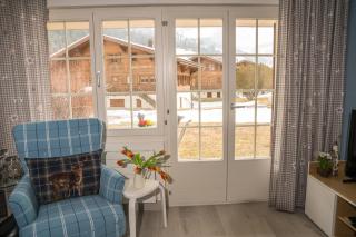 Chalet Spitzhorn - Your Peak Getaway - Private Terrasse & gratis Parkplatz - Gsteig - 3