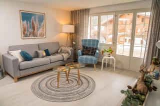 Chalet Spitzhorn - Your Peak Getaway - Private Terrasse & gratis Parkplatz - Gsteig - 4