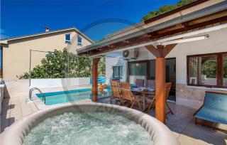 Gorgeous Apartment In Rijeka - Fiume (Rijeka) - 9