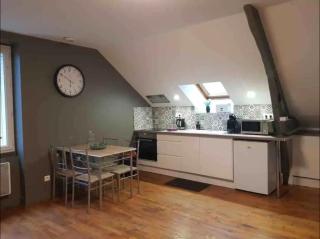 Logement à Brive, proche centre-ville et gare, avec climatisation - internet fibre - Stationnements gratuit - Brive-la-Gaillarde - 8