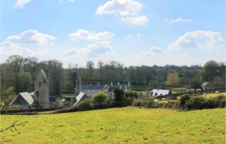 Stunning Home In Gonneville-Le-Theil - 2