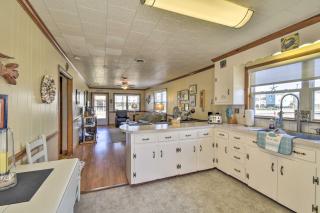 Nags Head Cottage Screened Porch, Walk to Beach! - Nags Head - 1