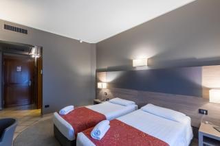 Hotel Sunflower - Milan - 6