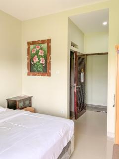 Gumitish Guest House Singaraja - Singaraja - 3