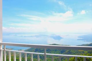 BREATHTAKING TAAL VIEW! TAGAYTAY WIND RESIDENCES MODERN SUITE 23F - 9
