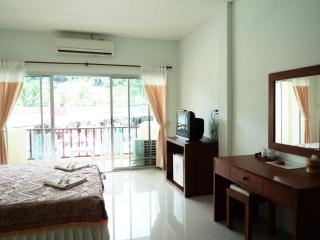 Coconut Beach Resort, Koh Chang - 9