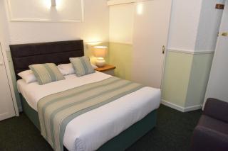 CORBIERE GUEST HOUSE - Weston-super-Mare - 8