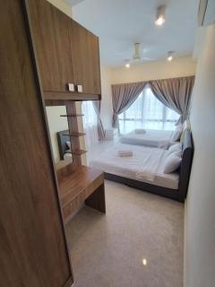Sunrise Deluxe Suite Imago Loft B 3 bedrooms side seaview above Imago Shopping Mall - 4