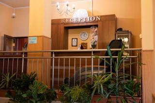 Family Hotel Enica - Teteven - 3