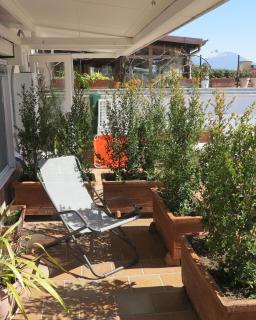 Bonbonniere in Chiaia district - Napels - 1