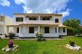 Dolphin Apt & Studios -Next to the Beach - Roda - 2