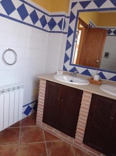 Alojamiento rural Zona Bienestar - Aldeaquemada - 2