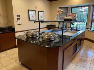 Staybridge Suites Milwaukee West-Oconomowoc by IHG - 8