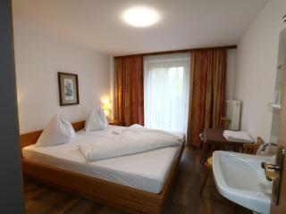 Chalet in Fügen near Spieljochbahn - 2