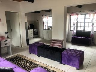 Villa Jullienne - A Home Away From Home - Unit 8 - Nelspruit - 3
