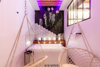 SWEET LEONE JACUZZI PLACE TERREAUX - Lione - 0