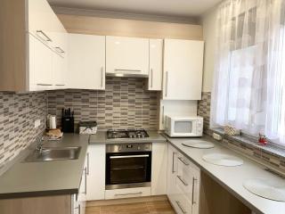 Modern two bedroom flat with balcony - Lenti - 4