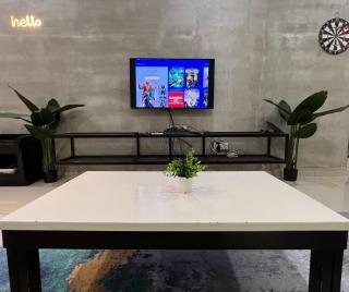 R3troHouse 3BR 8PAX PS4,POOL TABLE,NETFLIX - Kuantan - 6