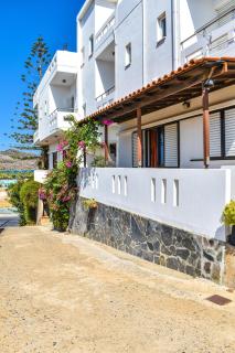Giannis & Maria Gramvousaki Apts - Agia Marina Nea Kydonias - 4