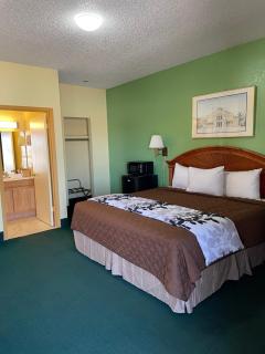 Relax Inn Dilley - 0