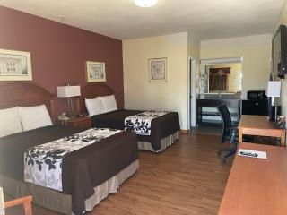 Relax Inn Dilley - 4