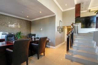 Sanchia Luxury Guest House - Durban - 5