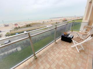 The Beach - Calais - 0