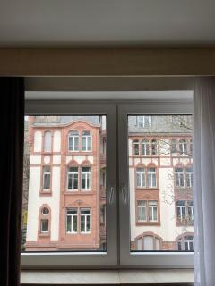 Hotel Mondial Comfort - Frankfurt City Centre - Frankfurt - 6