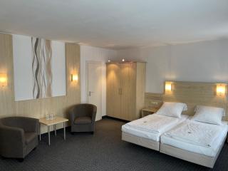 Hotel Mondial Comfort - Frankfurt City Centre - Frankfurt - 7
