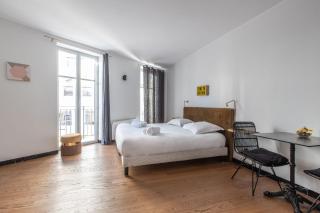 LB Vacation Rentals I Deluxe Studio with Balcony - Cannes Center - Marche Forville - 5 min Palais, Croisette & Plages - Cannes - 0