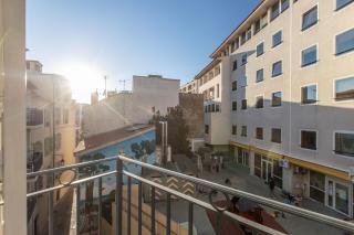 LB Vacation Rentals I Deluxe Studio with Balcony - Cannes Center - Marche Forville - 5 min Palais, Croisette & Plages - Cannes - 7