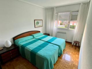 Espacioso chalet en urbanización con piscina cerca del centro de Haro - Haro - 1