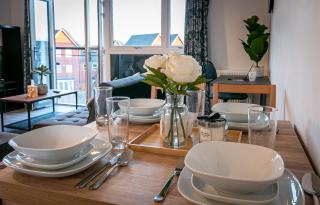 Aryas Apartments Milton Keynes - 6