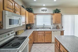 Pool and Yard Pet-Friendly Lake Havasu Home - Lake Havasu City - 2