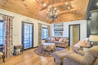 Eclectic Osage Cottage in Historic District - 7