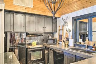 Eclectic Osage Cottage in Historic District - Eureka Springs - 1