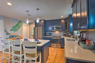 Gulf Breeze Home with Pool, Grill and Fire Pit - Gulf Breeze - 3