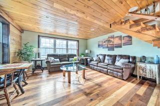 Rose Valley House Yard, Deck and Game Room! - - 8