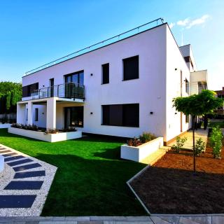 LaVida Deluxe villa Hajdúszoboszló - Hajdúszoboszló - 2