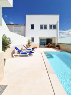 Modernes Haus mit spektakulärem Meerblick und Pool - - 0