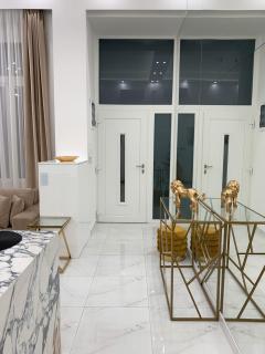 St Stephen Luxury Suit with Jacuzzi and Sauna - Budapest - 1