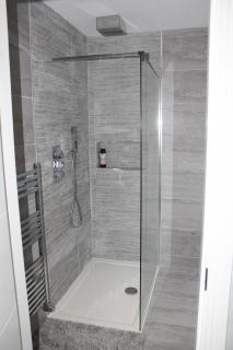 4 Bedroom Detached Holiday home with Hot Tub - 1