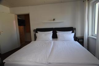 SEA YOU- Ruhige Wohnung mit Terrasse nur 5 Minuten zur Müritz - 3