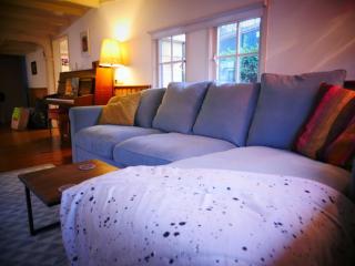 Cosy Cabin in the Woods - with Whirlpool, Piano & Fireplace - 5