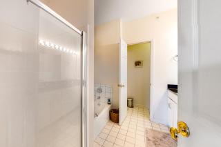 Bear Trap --- 45B Willow Oak Avenue - 7