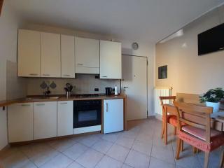 Marco Apartment - Holiday Apartment Luino - Luino - 5