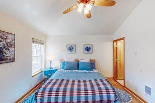Cozy by the Creek - Rockaway Beach - 2