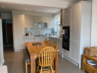 Charming 3 bed house and garden, pet friendly - 9